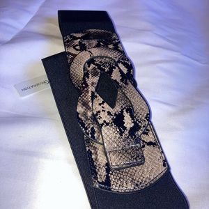 BCBGENERATTION belt size M animal print